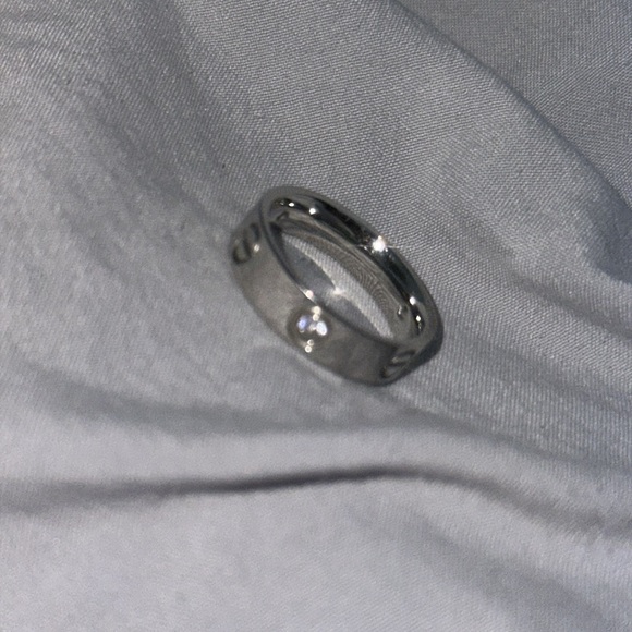 Ring - Picture 2 of 3